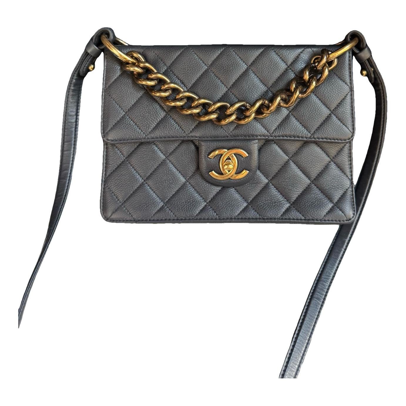 Timeless/Classique leather crossbody bag