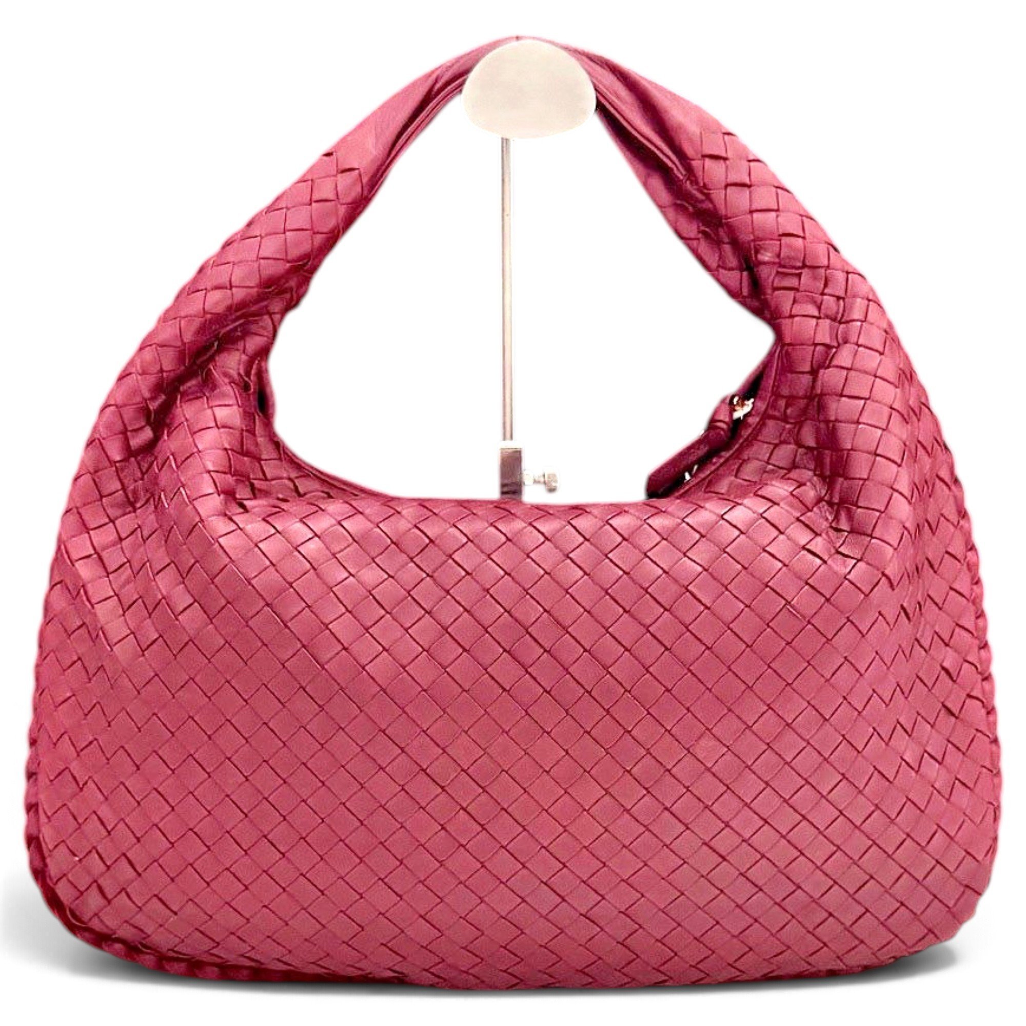 Veneta leather handbag