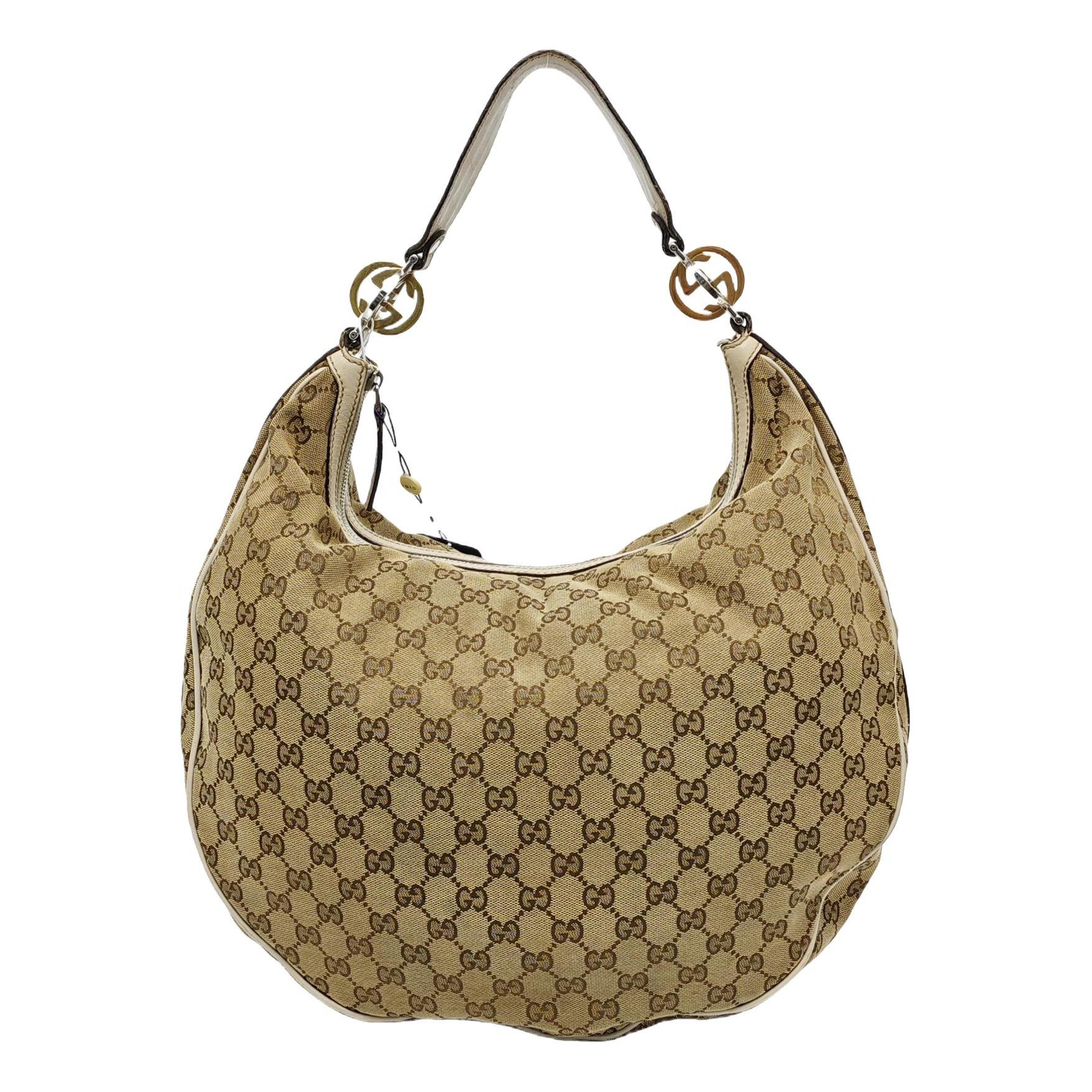 Gucci B cloth handbag