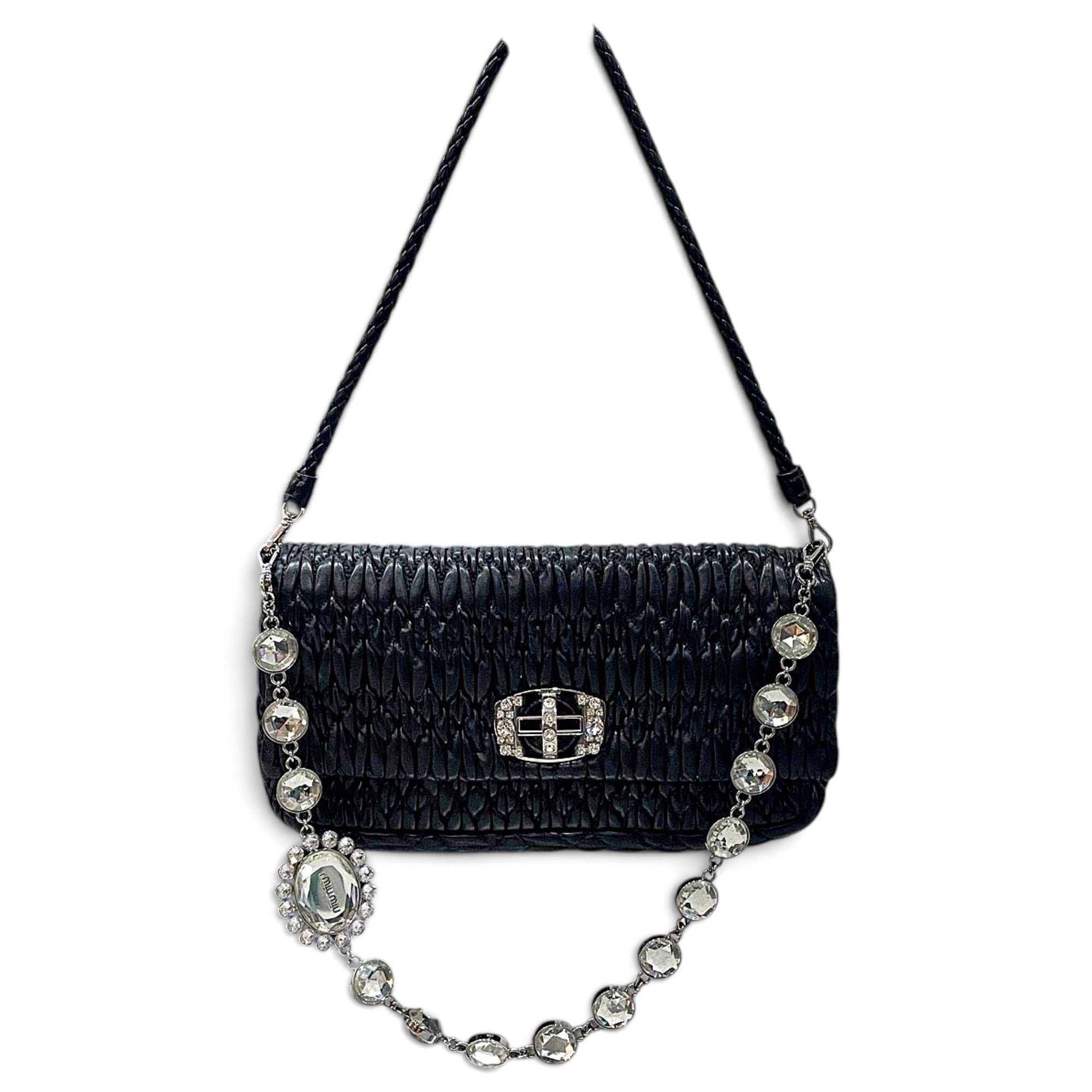 Matelassé leather handbag