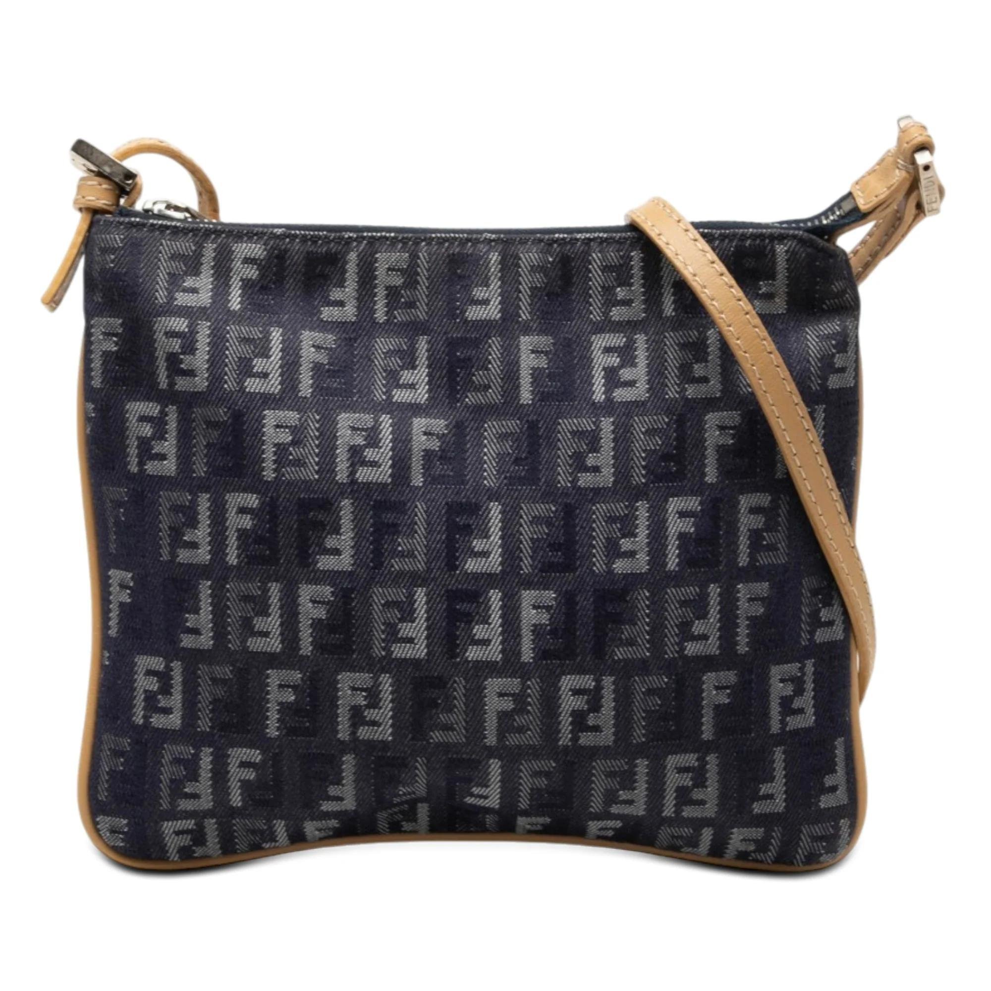 Pocket leather crossbody bag