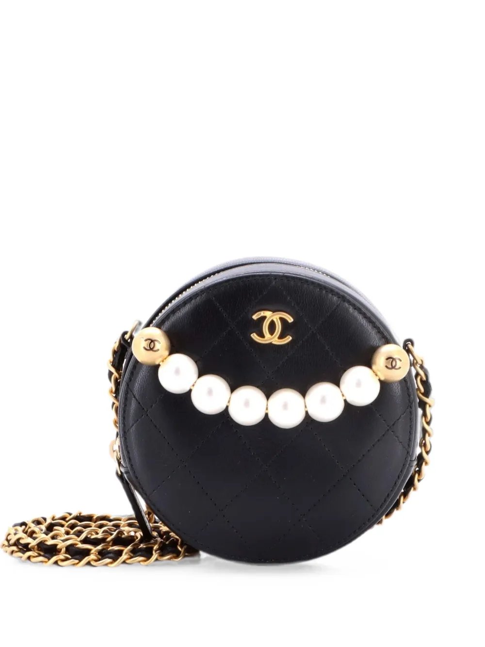 Chic Pearls Round Clutch with Chain Quilted Lambskin crossbody bag