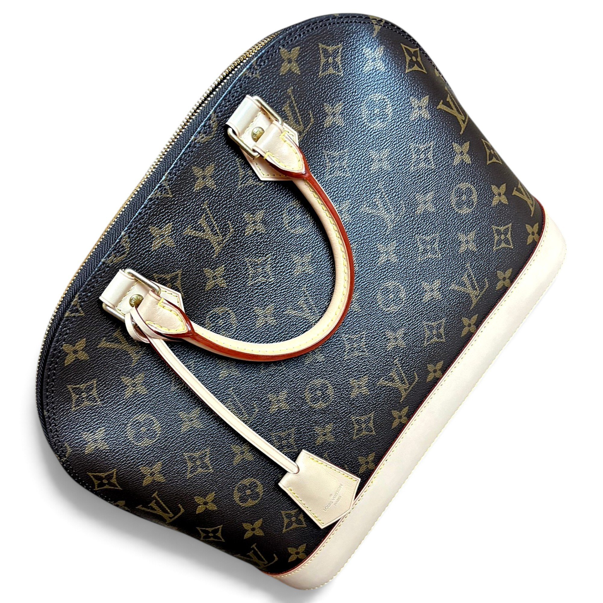 Alma leather handbag
