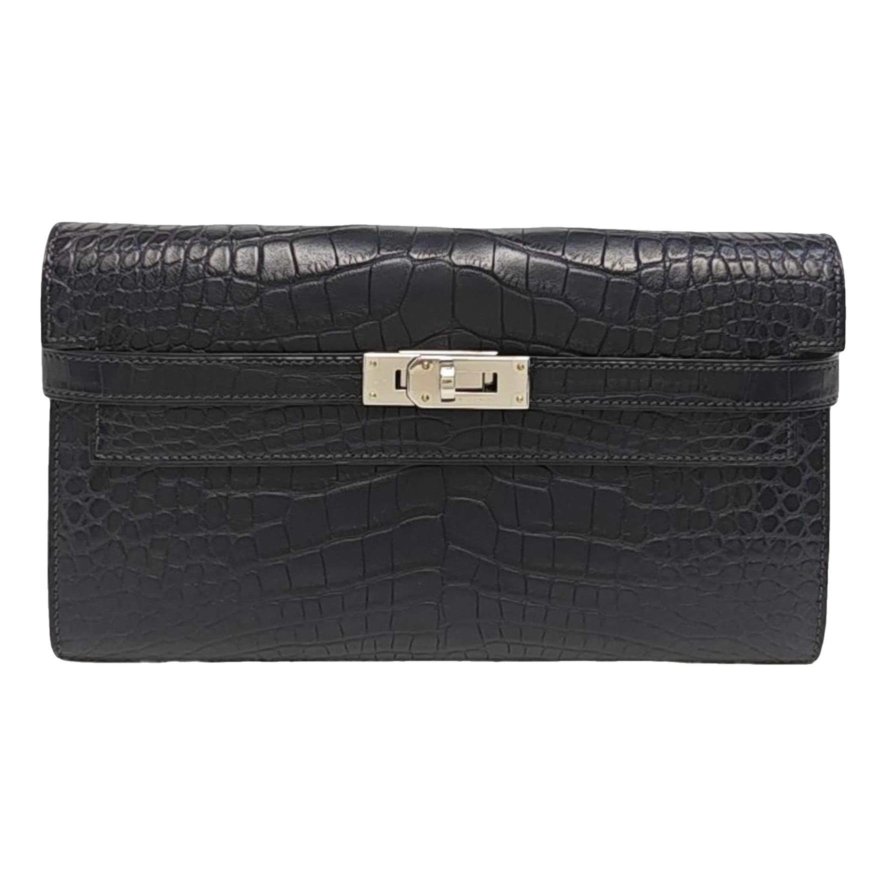 Kelly to go leather clutch bag