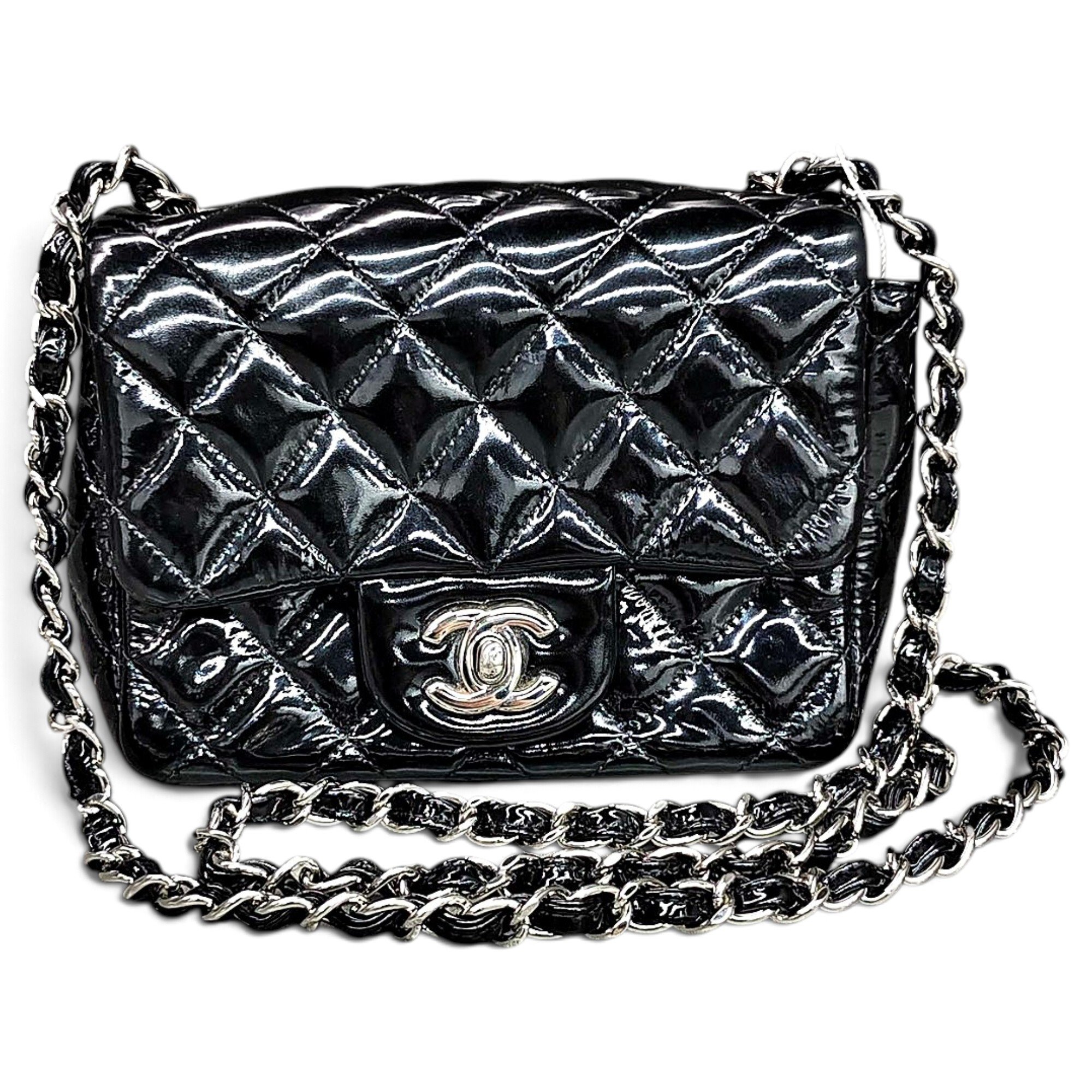 Timeless/Classique patent leather handbag