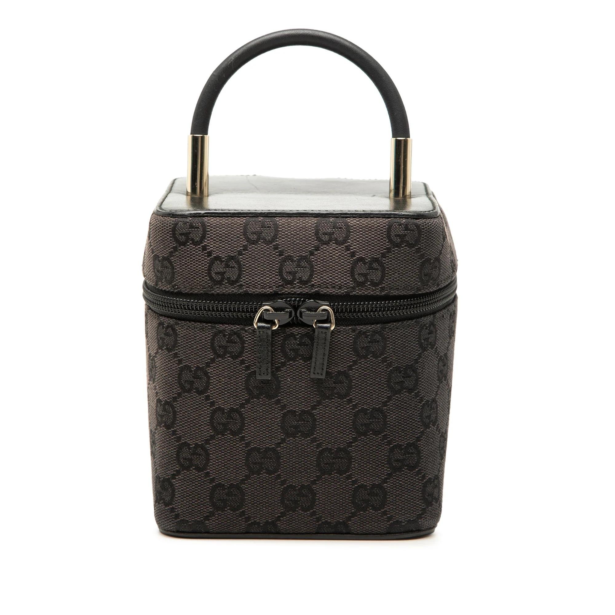 Gucci B leather bag
