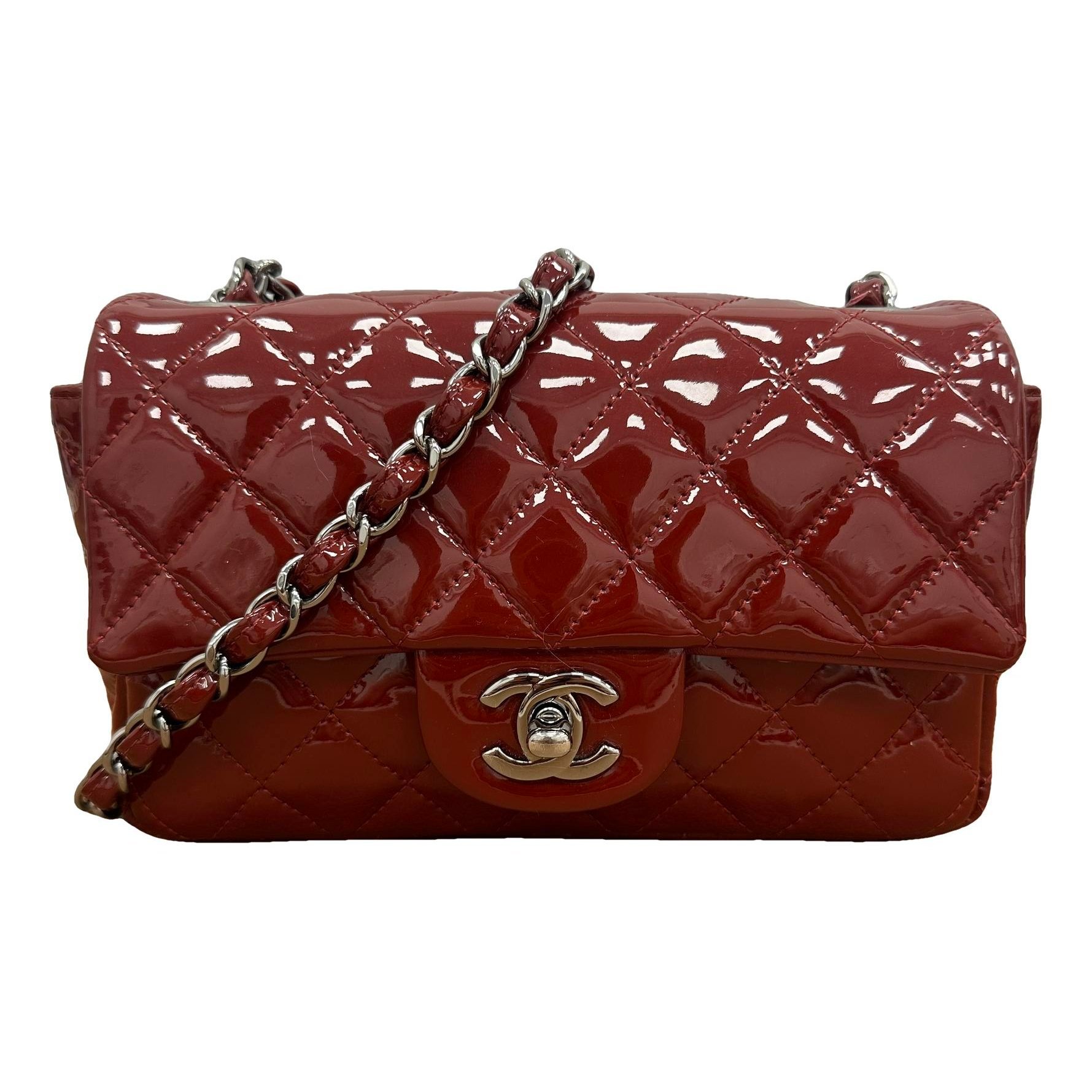 Timeless/Classique patent leather handbag