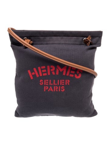 Hermès Toile Aline Grooming Bag