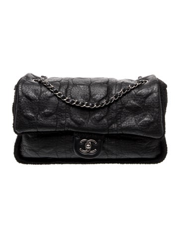 Paris-Edinburgh Chic Knit Flap Bag