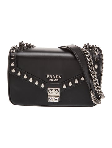 Signature Shoulder Bag