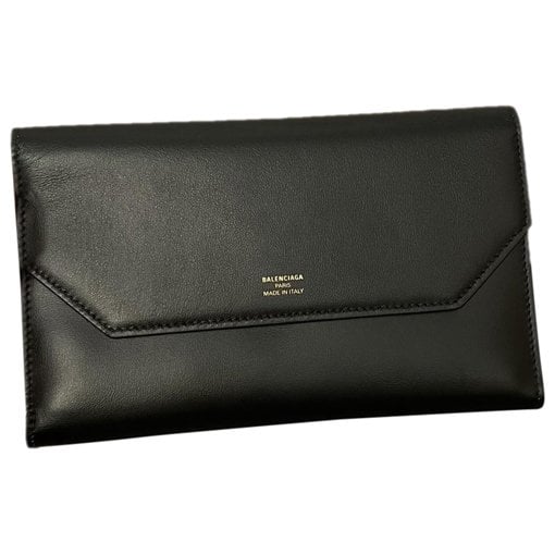 Leather clutch bag