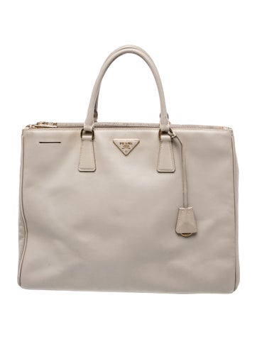 Saffiano Lux Leather Galleria Double Zip