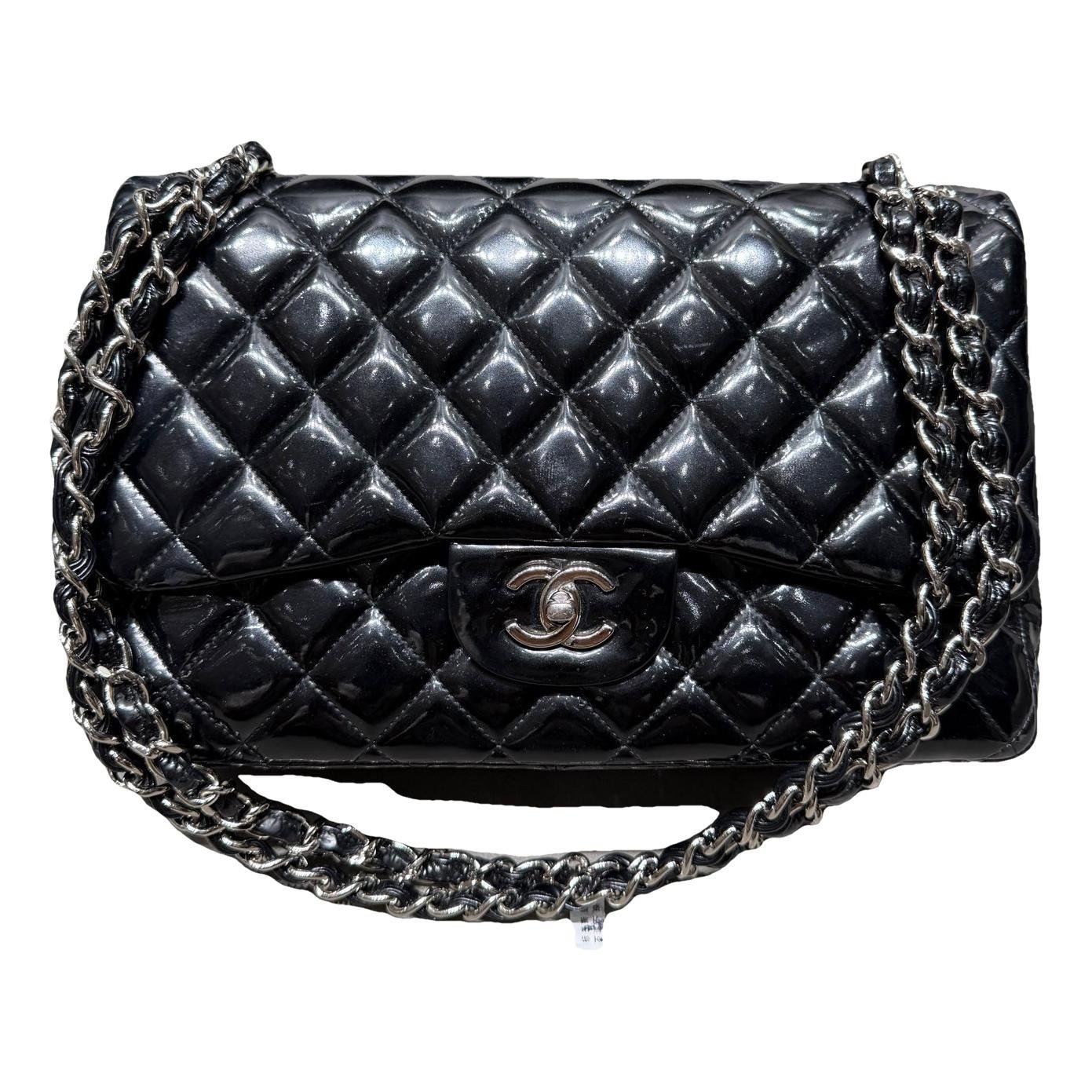 Timeless/Classique leather crossbody bag