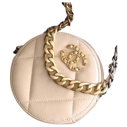 Chanel 19 leather crossbody bag