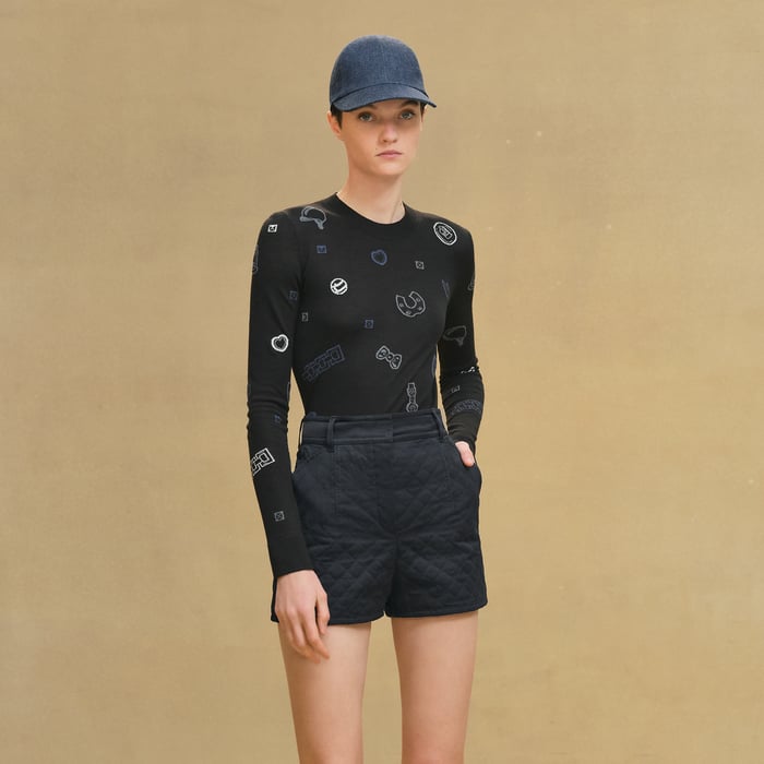 Noir "Candy Libris" Light Long-sleeve Sweater