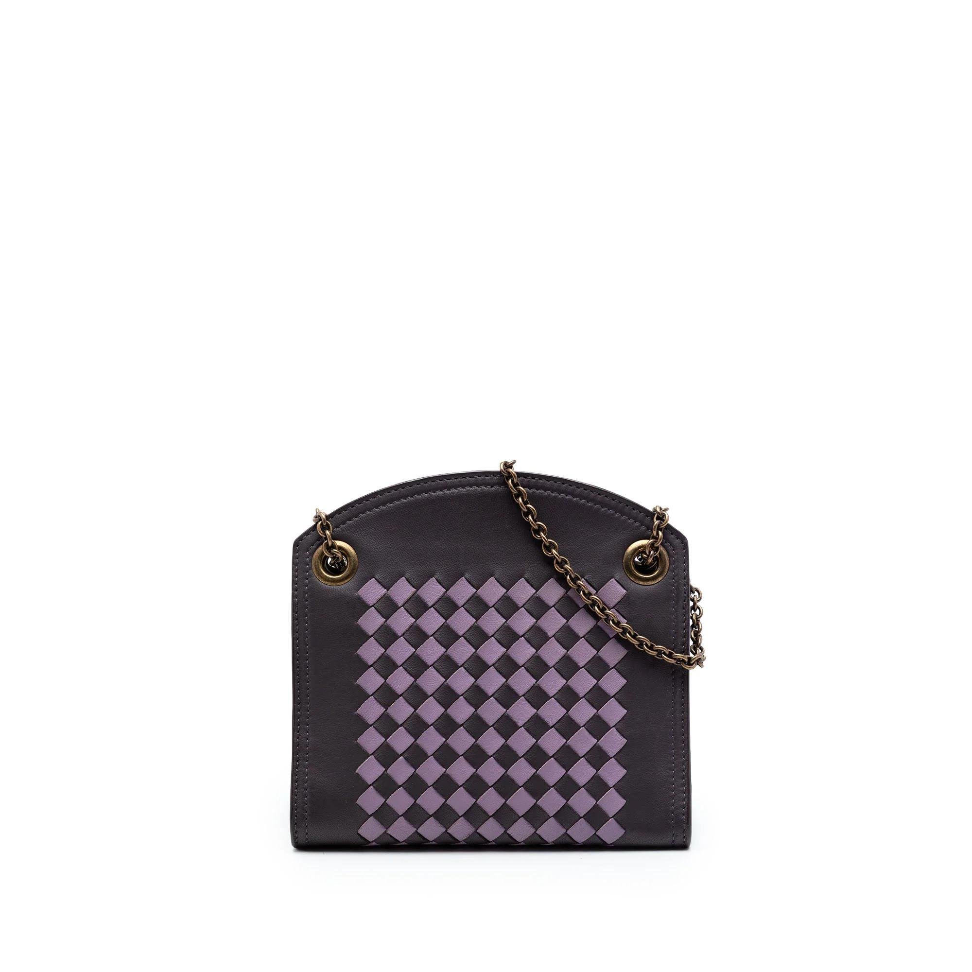 Veneta leather handbag