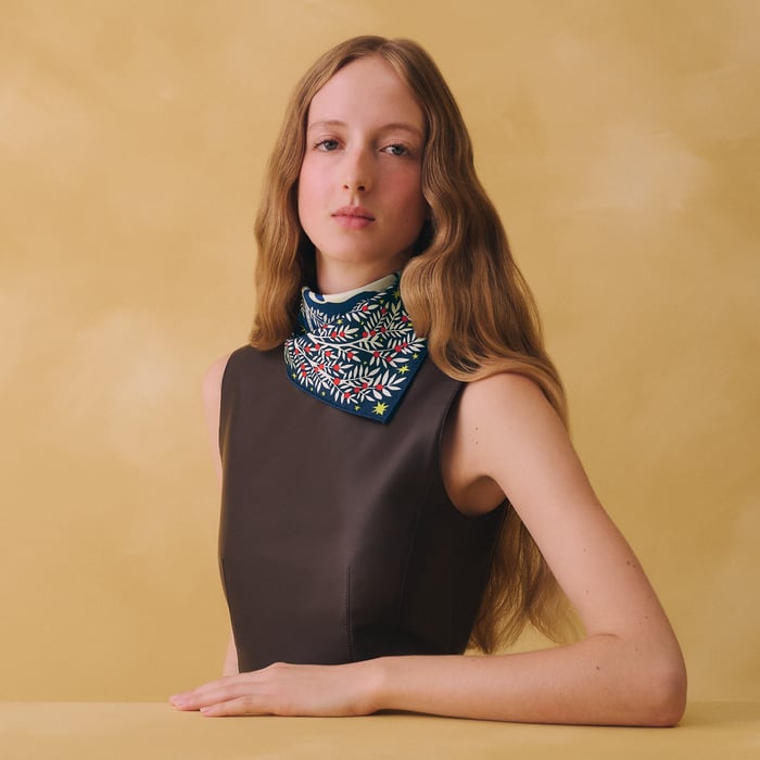 Sous Le Charme d'Orphee Detail Scarf 45