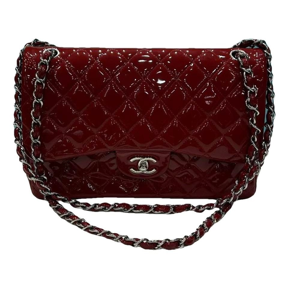Timeless/Classique patent leather handbag