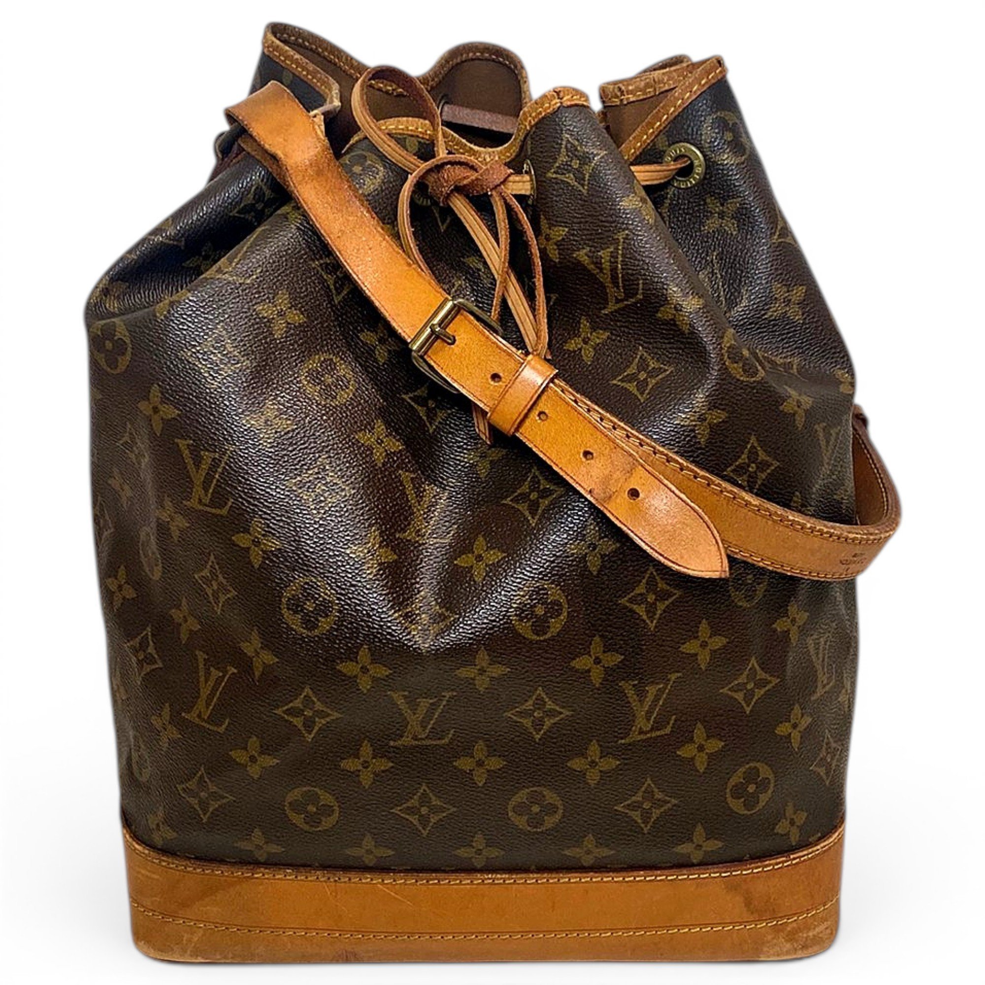 Noé leather handbag