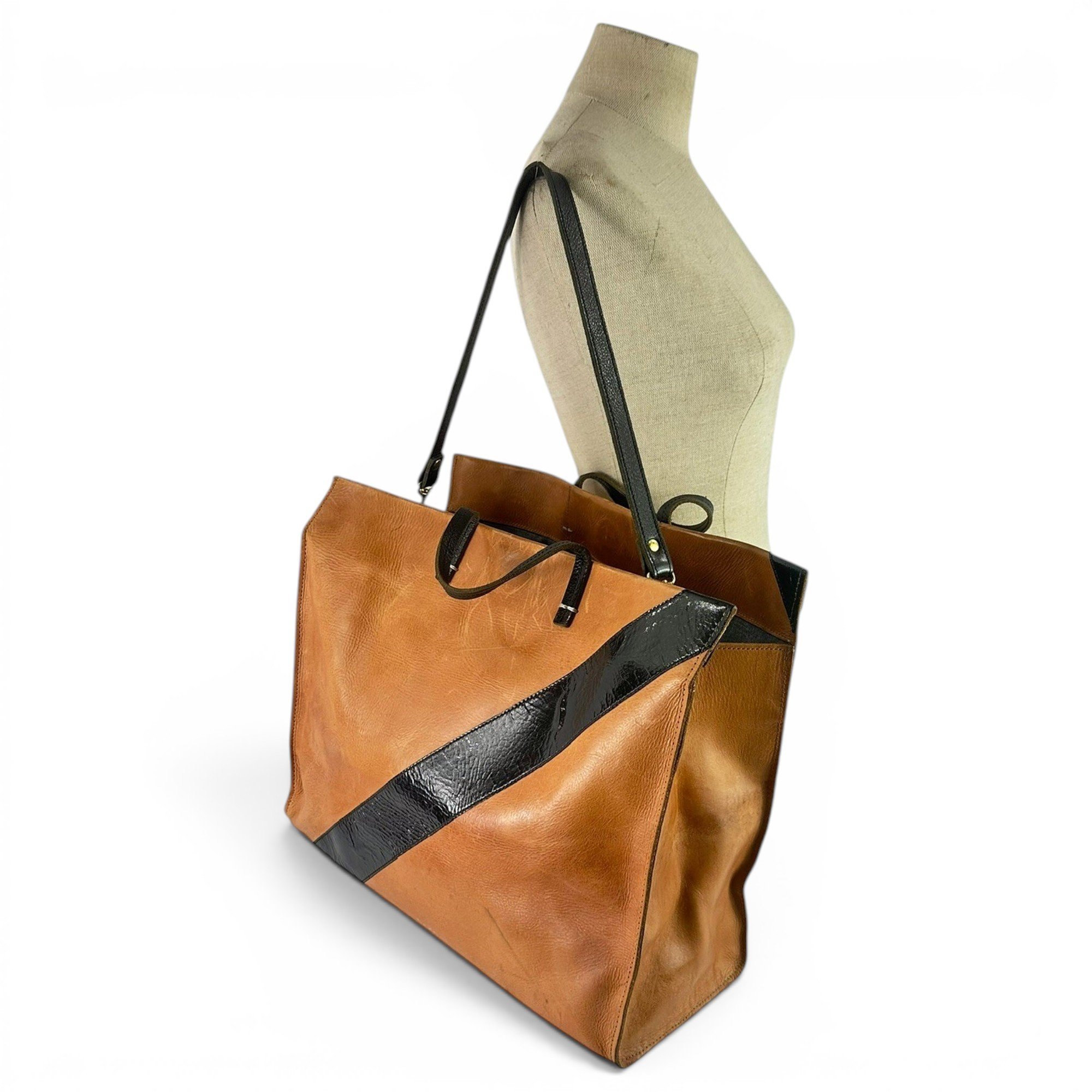Leather tote