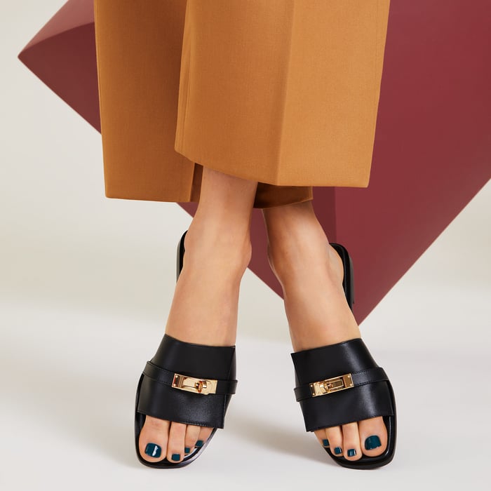 Noir Giulia Sandal