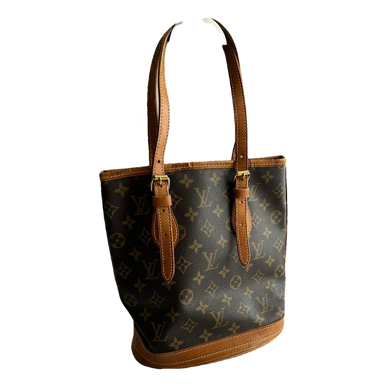Bucket leather handbag