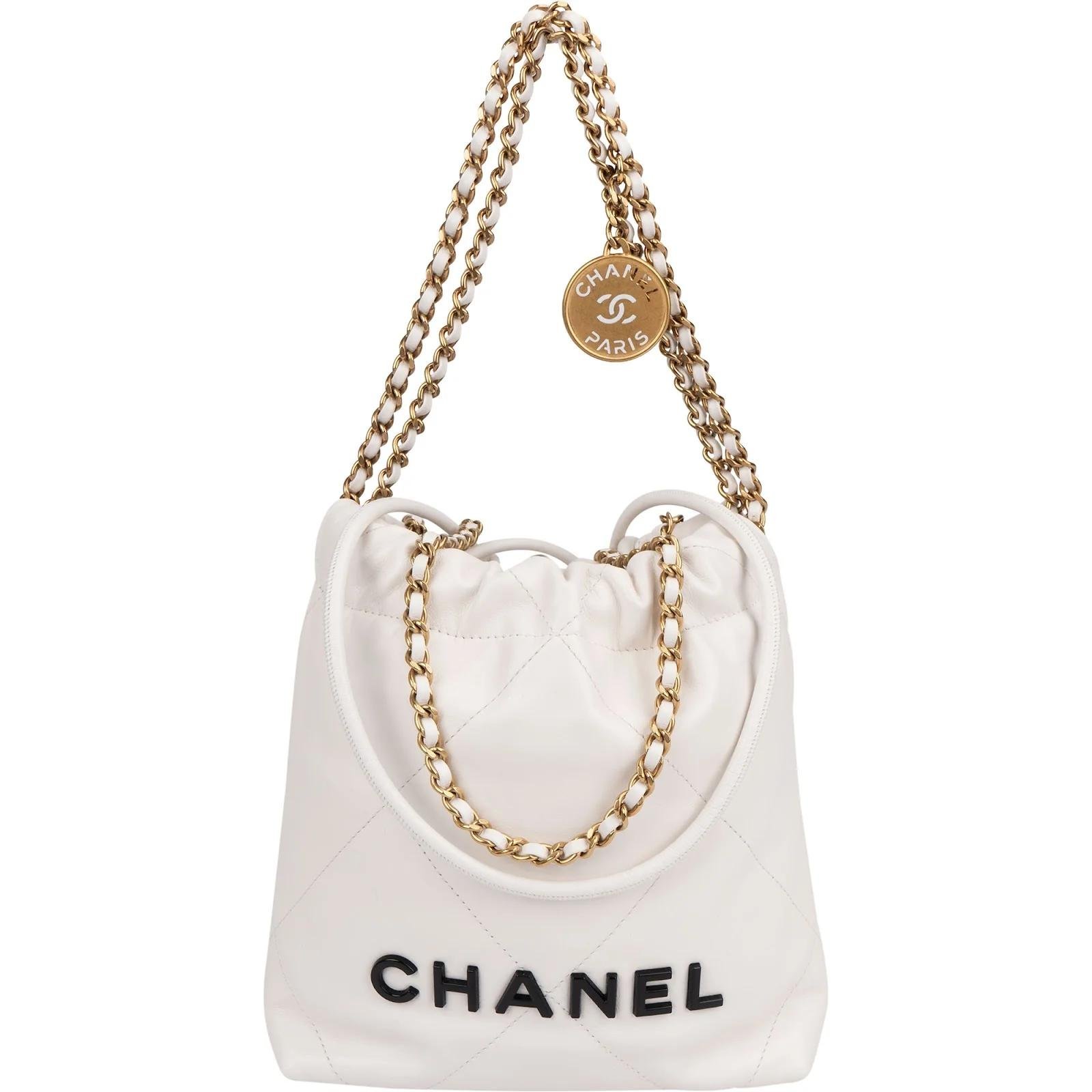 Chanel 22 leather handbag