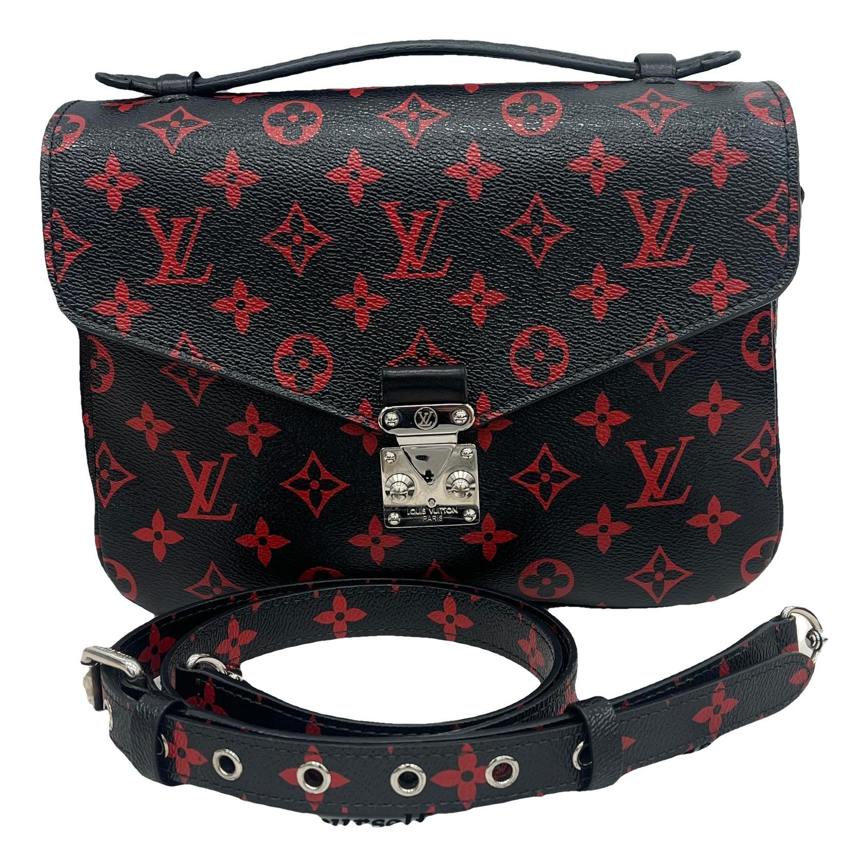 Metis leather handbag