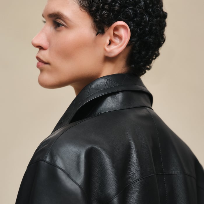 Noir Short Coat