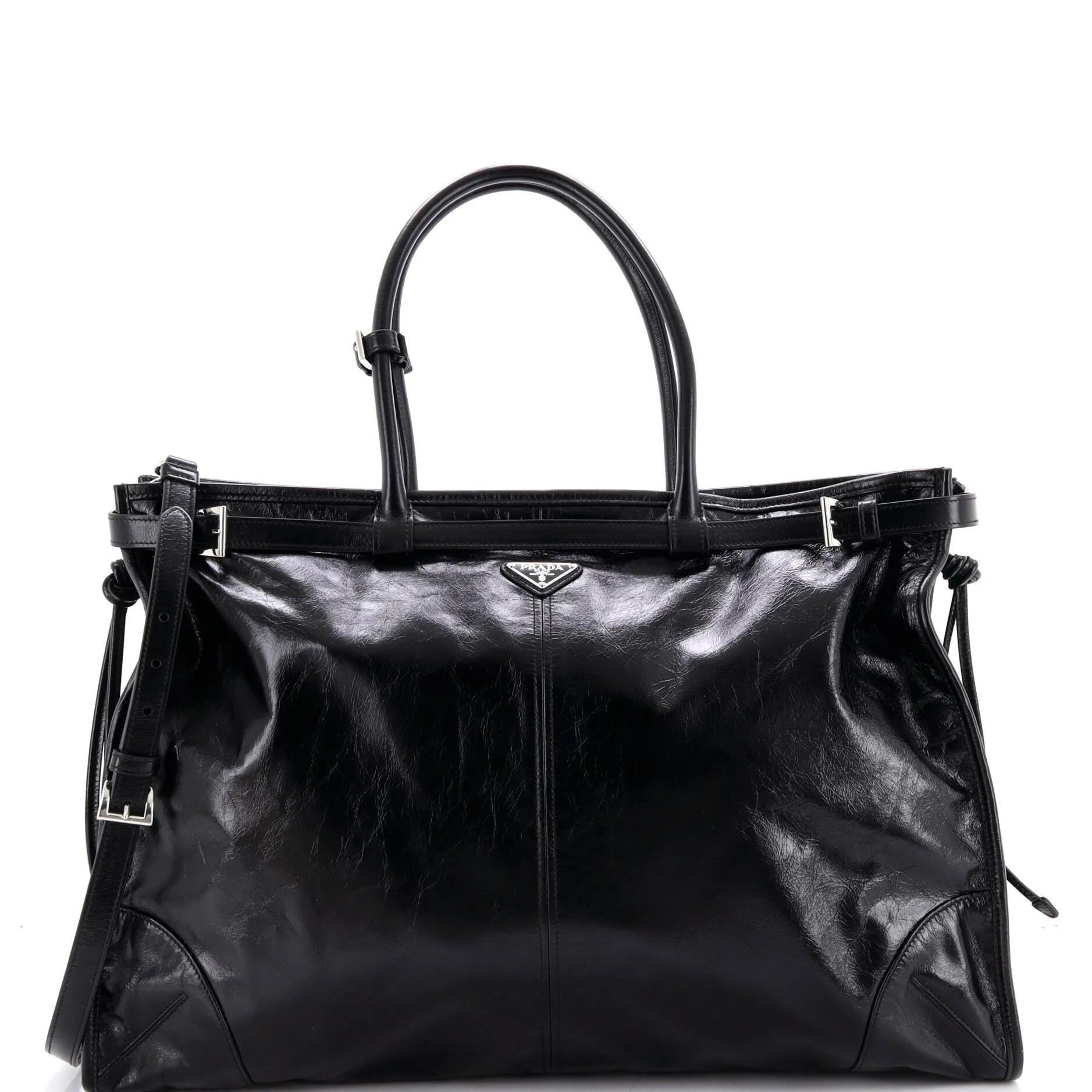 Leather tote