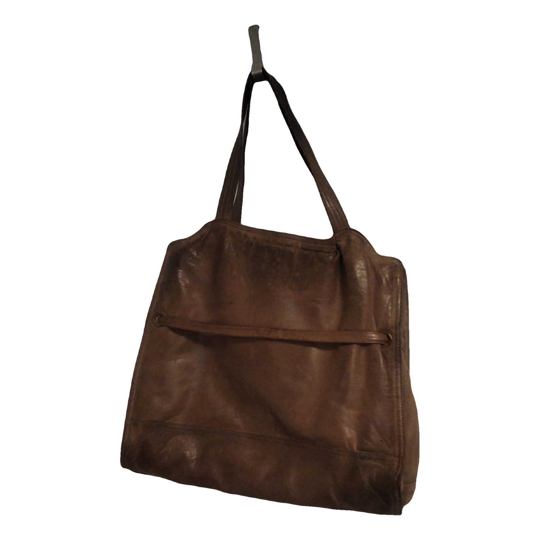 Leather handbag