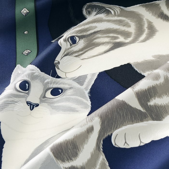 Chat Chat Chat Scarf 70