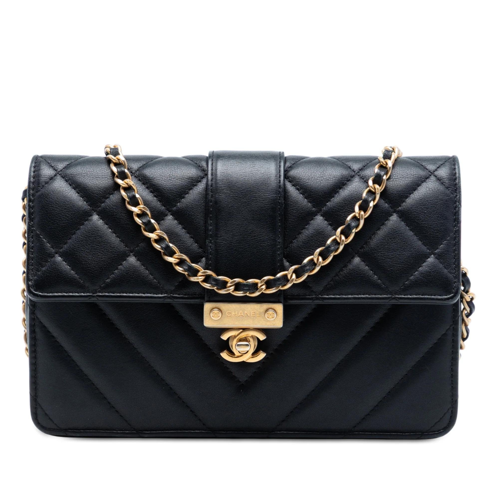 Wallet On Chain leather handbag