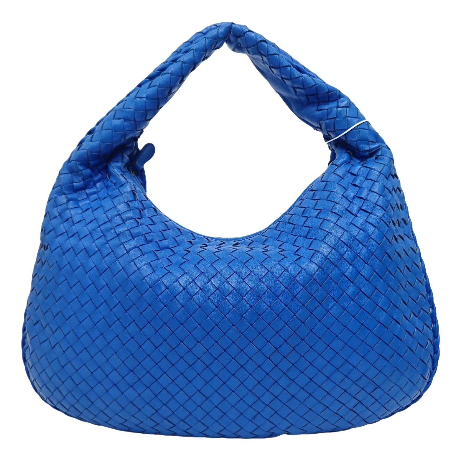 Veneta leather handbag