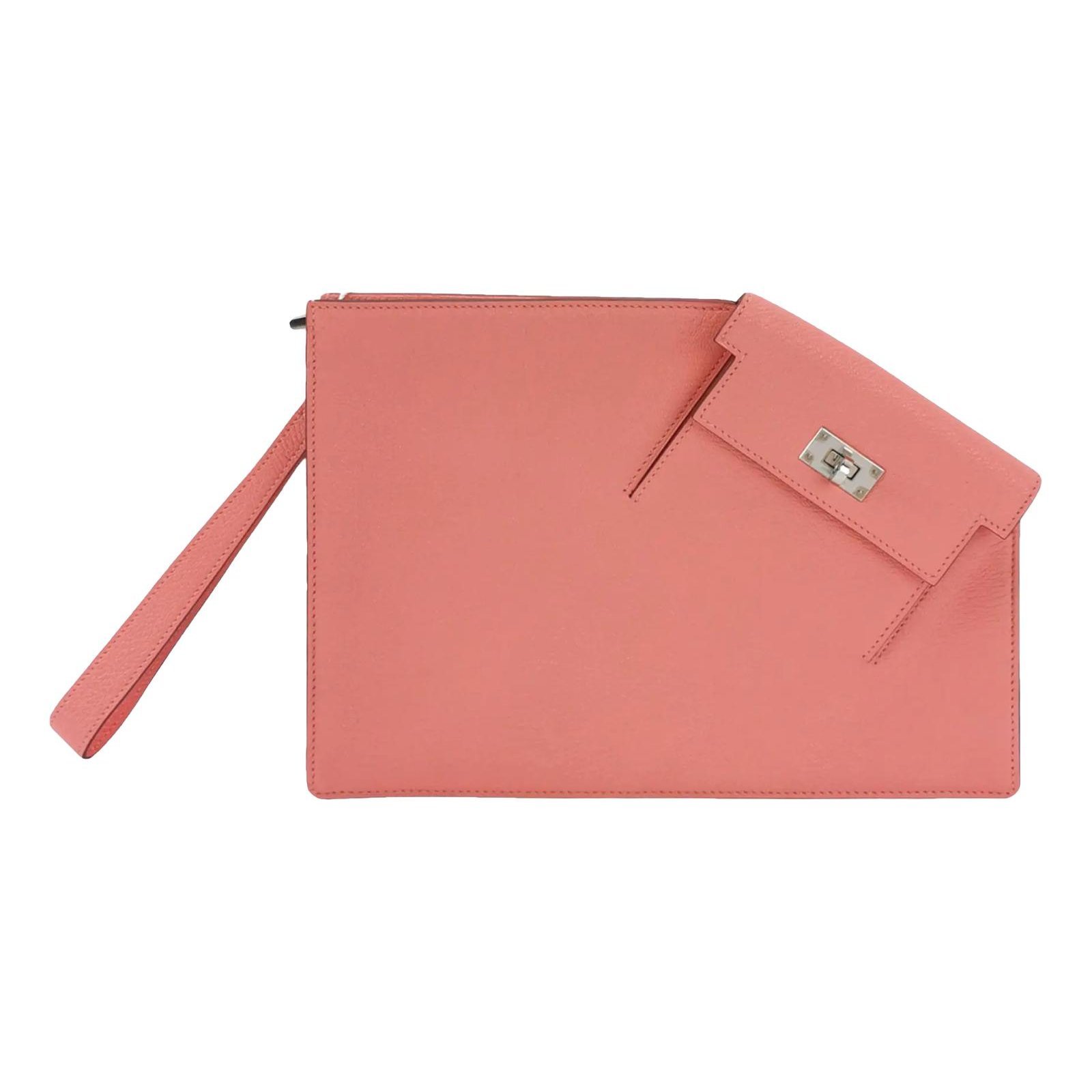 Kelly Pocket To Go leather clutch bag
