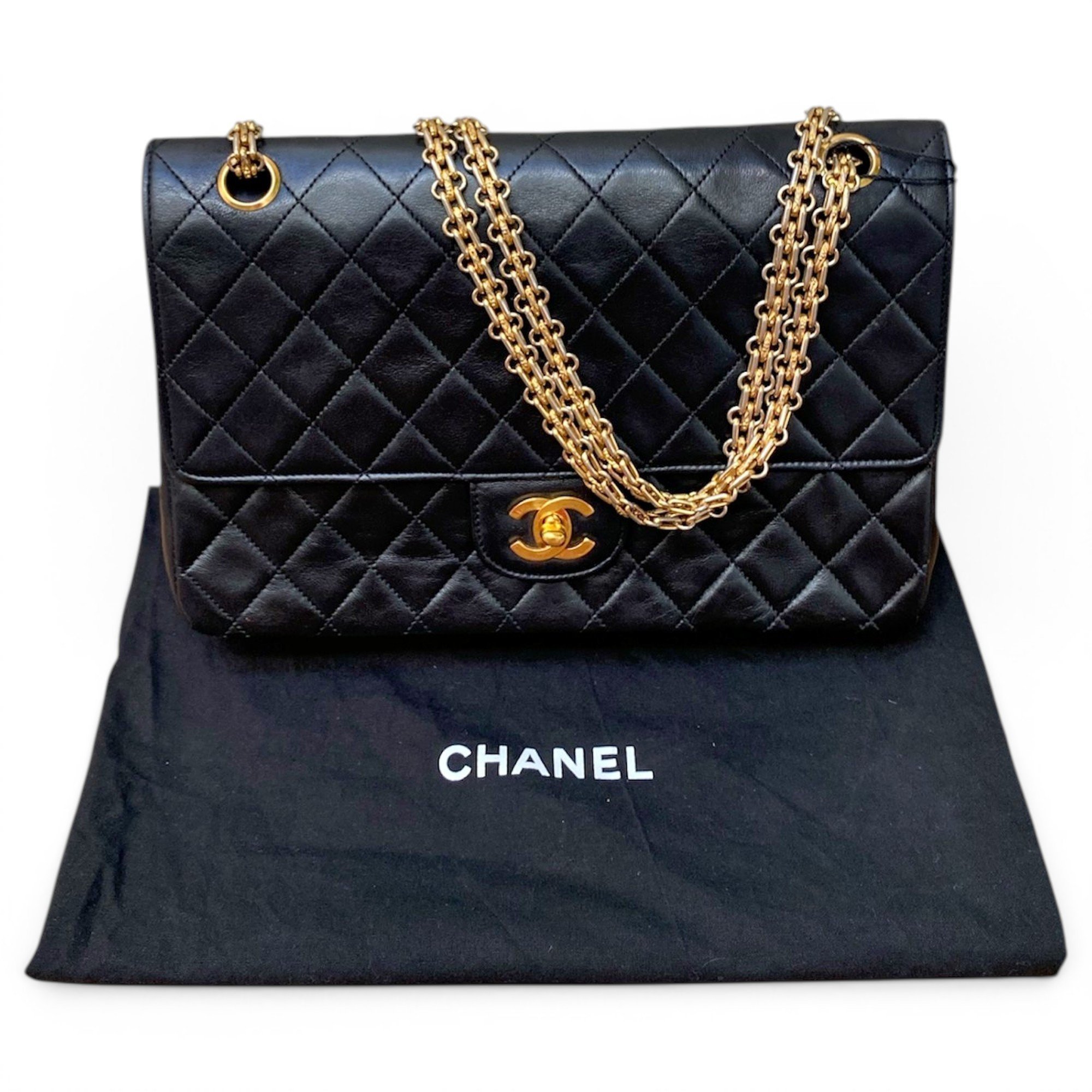 Timeless/Classique patent leather crossbody bag