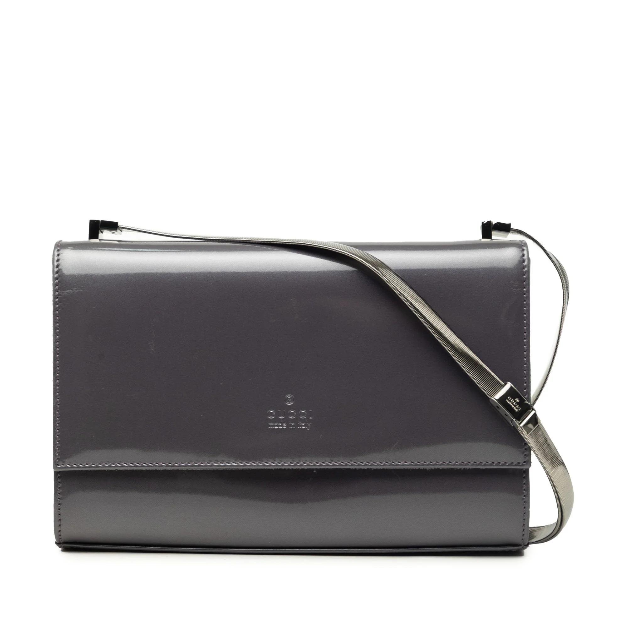Gucci B leather handbag