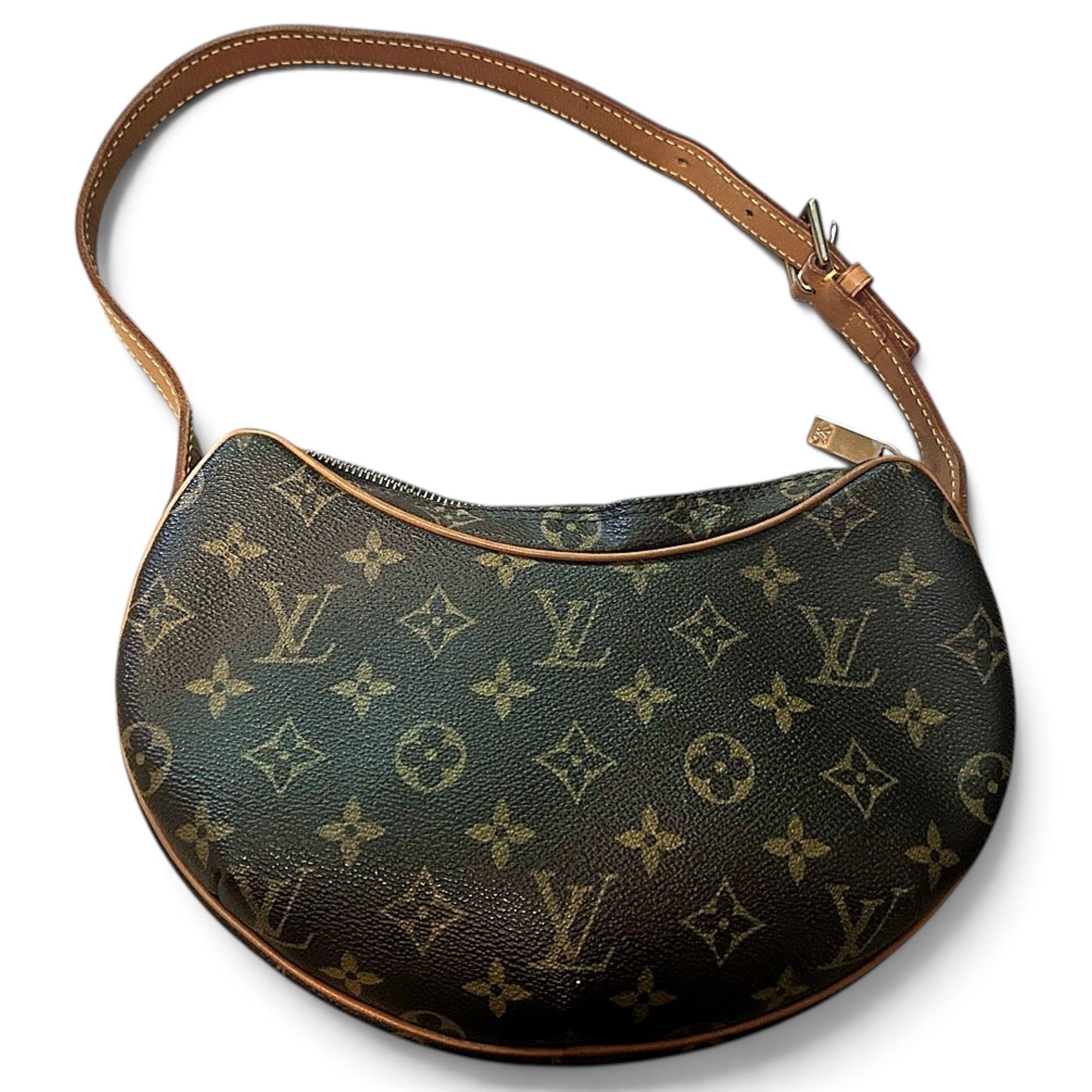 Croissant leather handbag