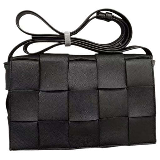 Cassette leather handbag