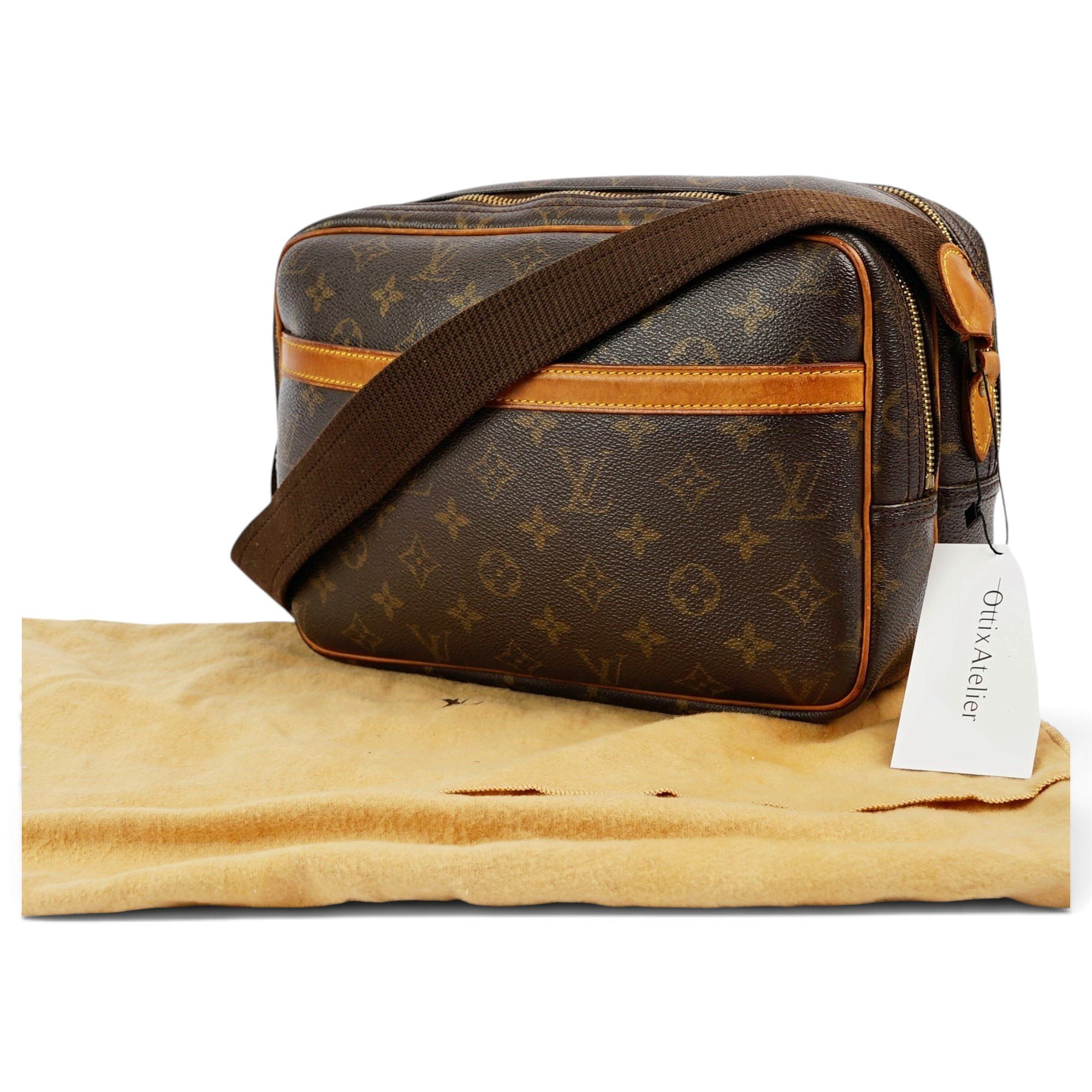 Reporter leather crossbody bag