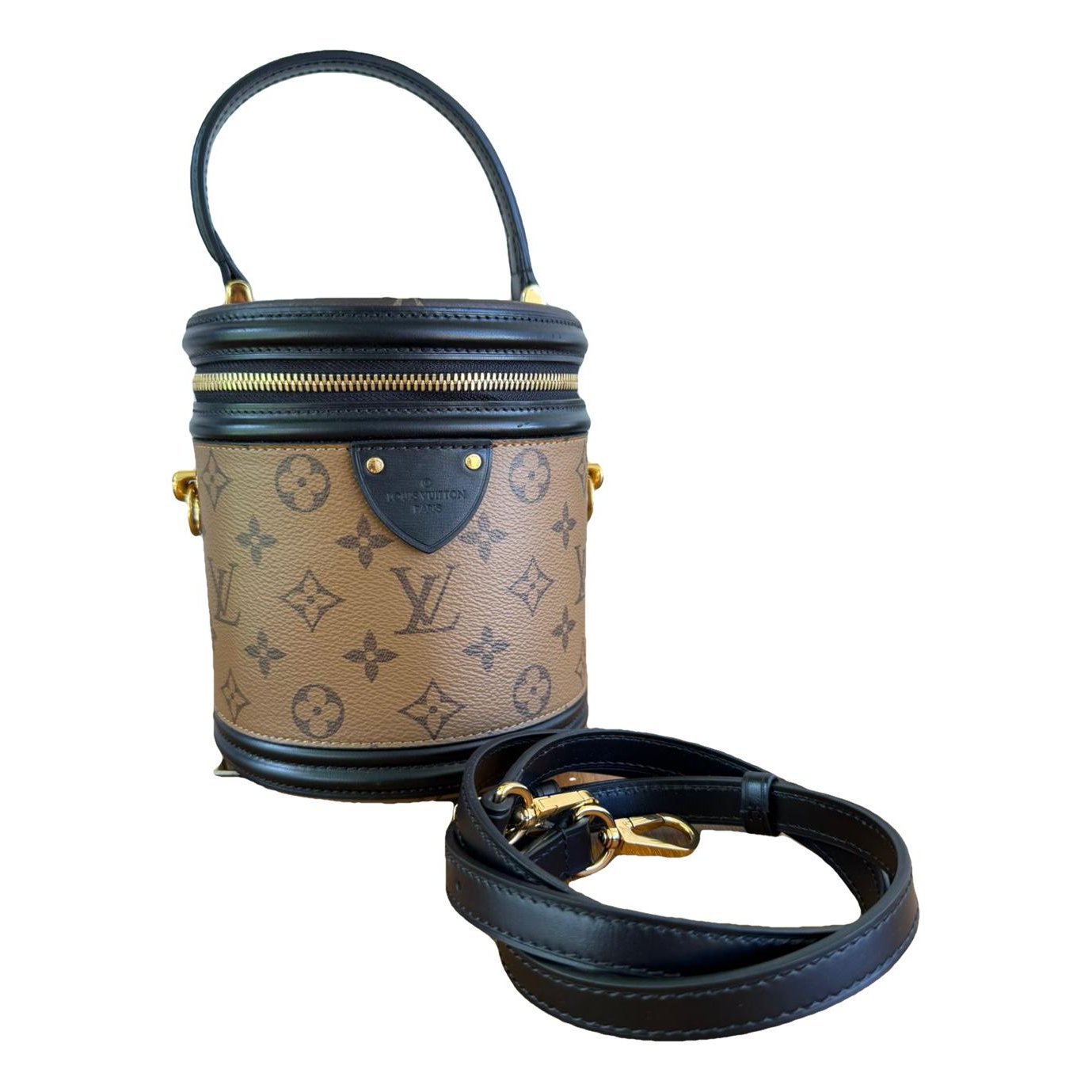 Bucket leather bag