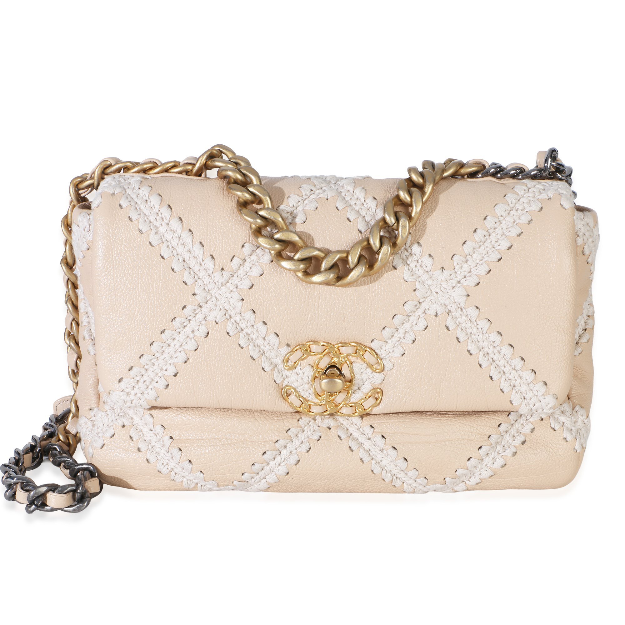 Chanel 19 leather handbag
