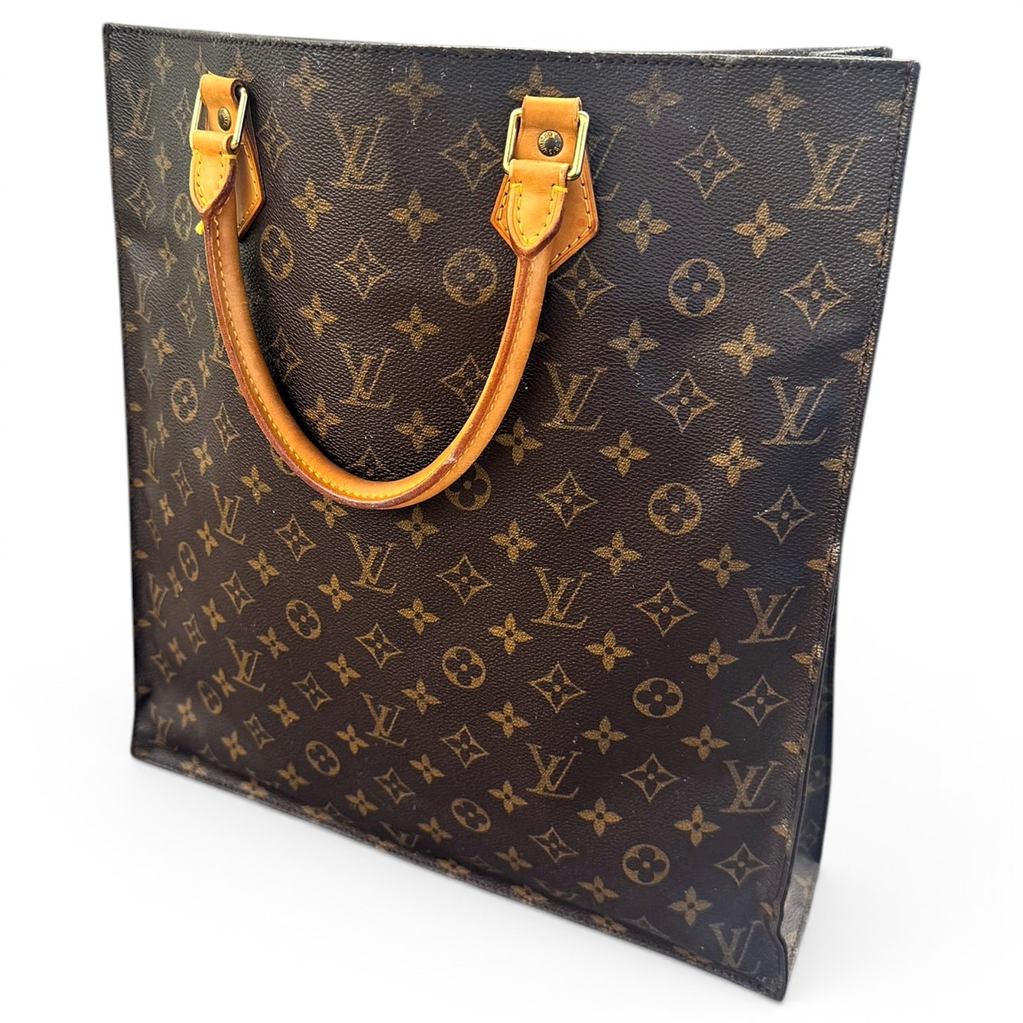 Plat leather handbag
