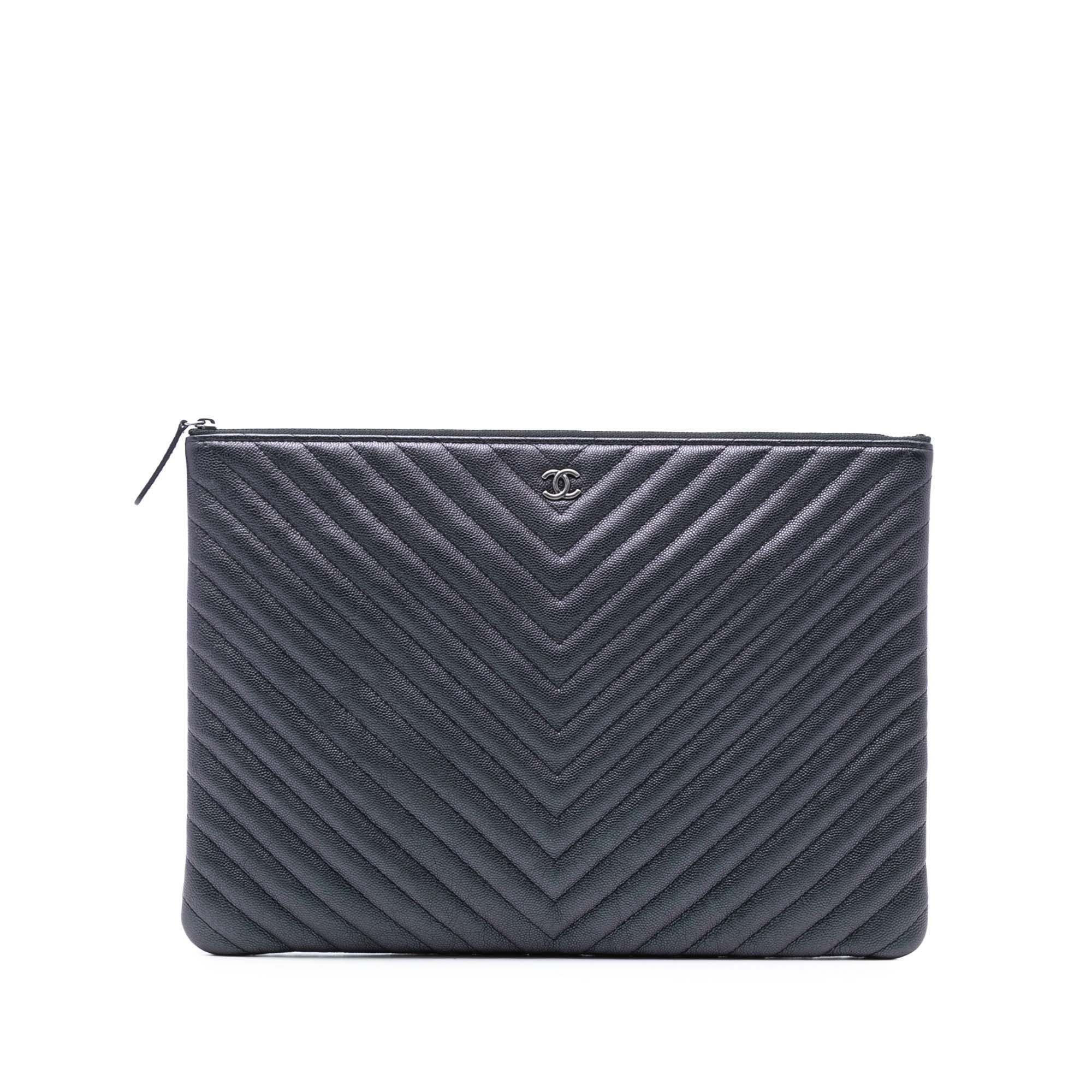 Chanel Leather clutch bag