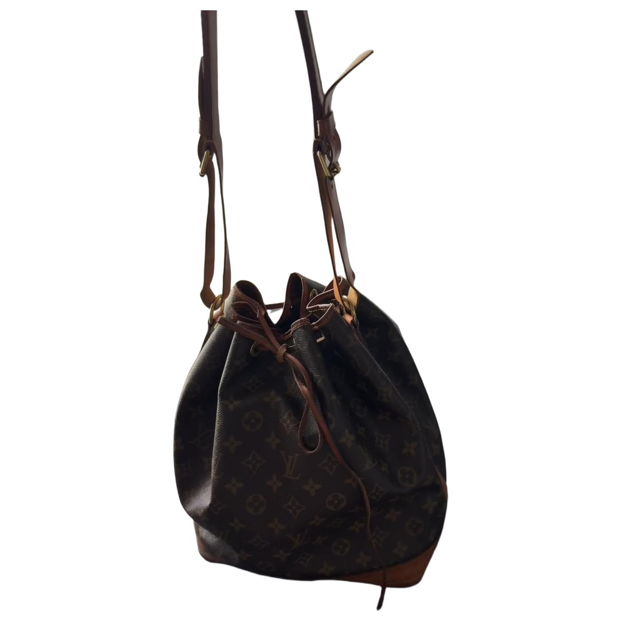 Noé leather handbag