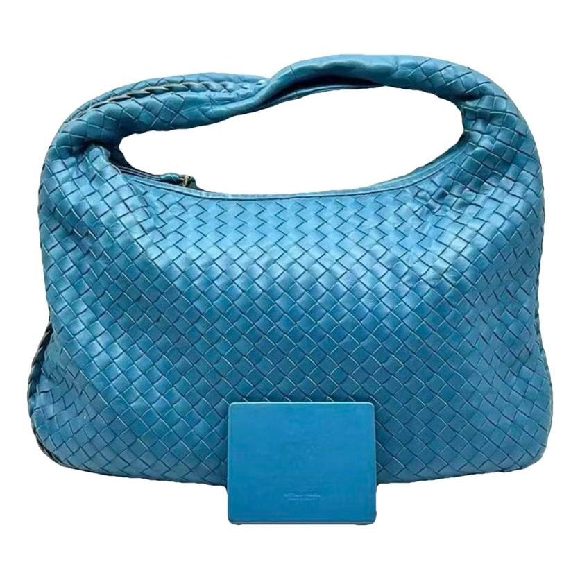 Veneta leather handbag