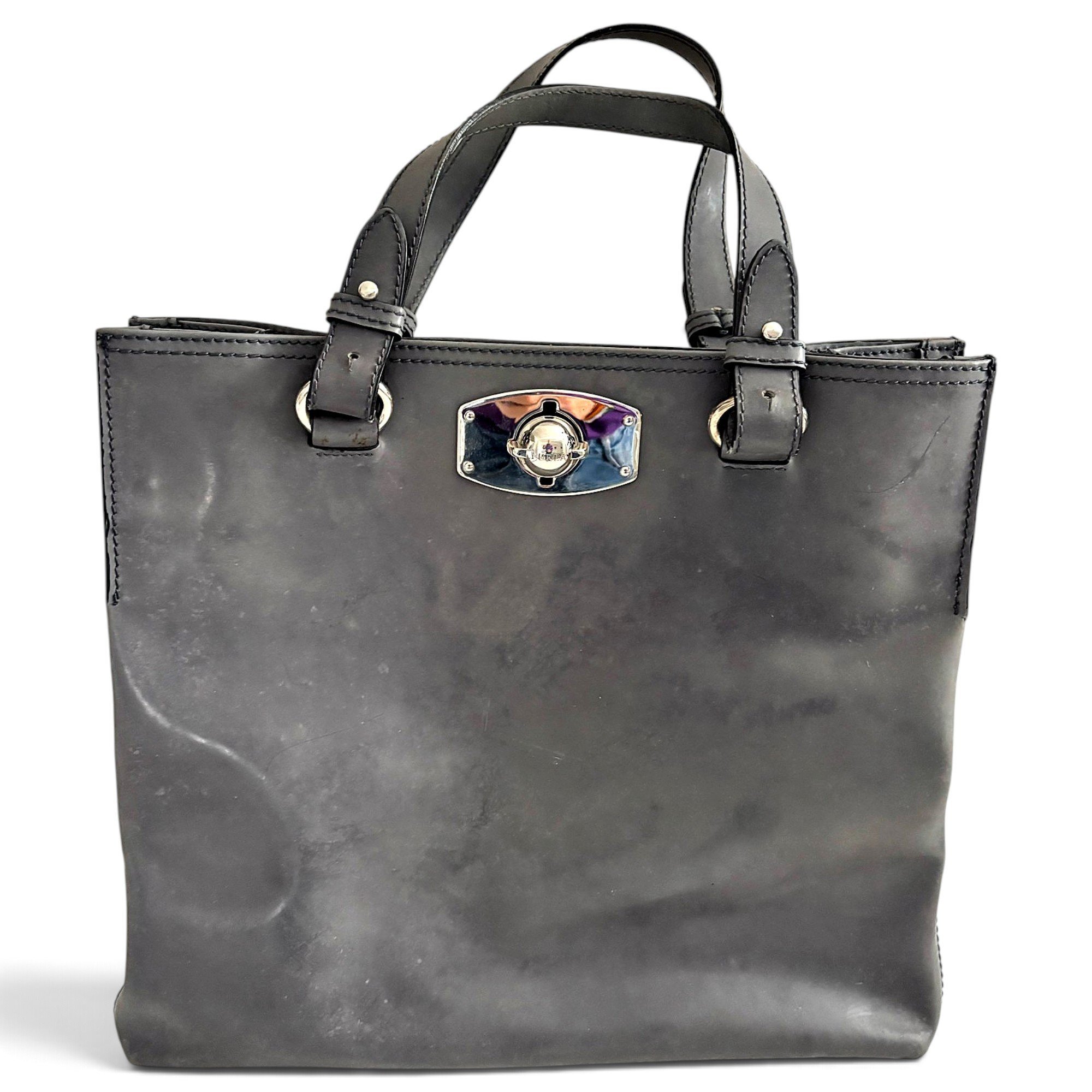 Leather tote