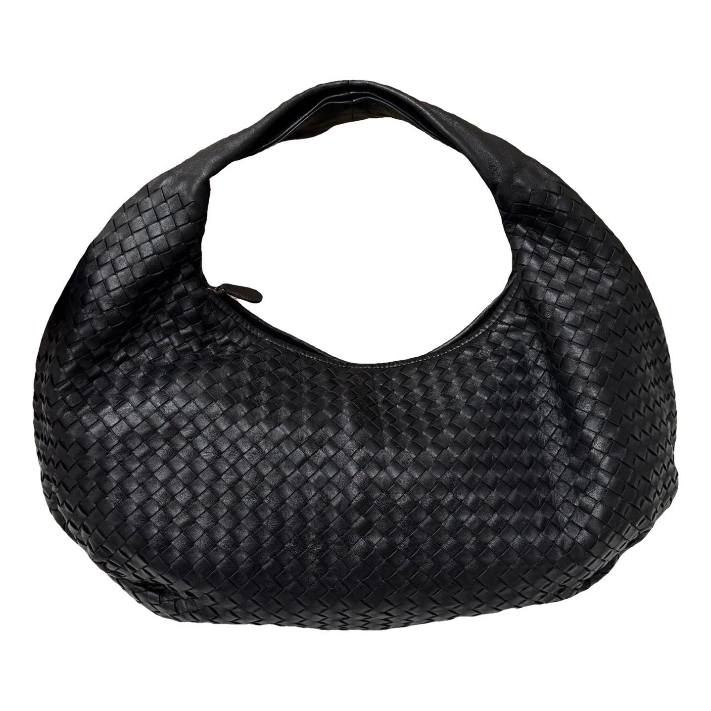 Veneta leather handbag