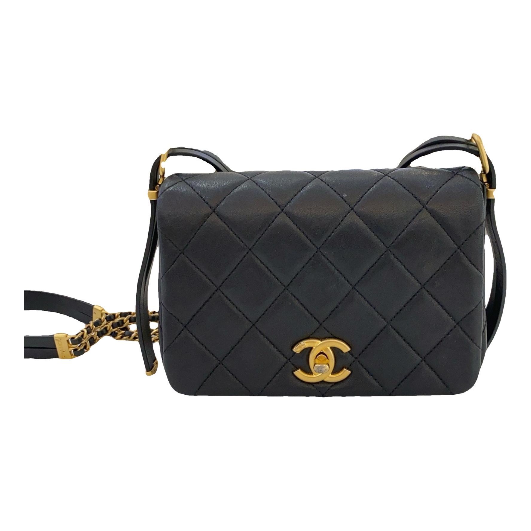 Timeless/Classique leather crossbody bag