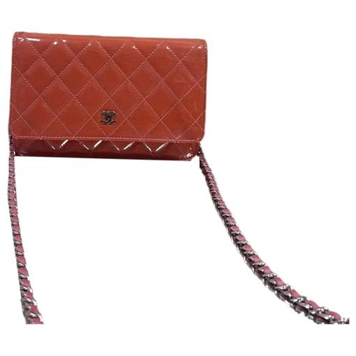 Chanel Wallet On Chain Timeless/Classique patent leather crossbody bag